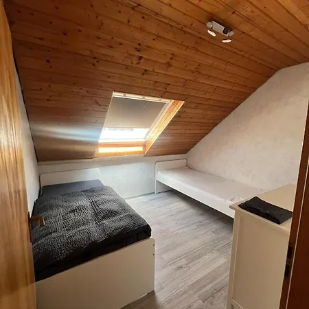 24-7 Living - Fully Equipped In With Connection *